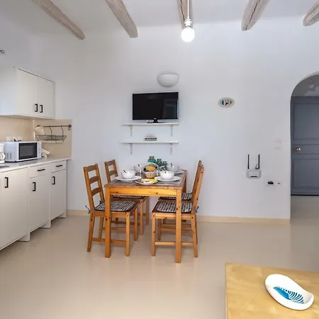 Karystos Villas *